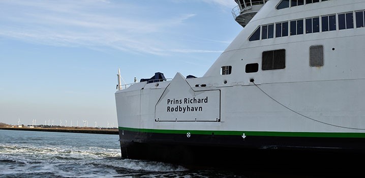 Sie können mit der Fähre ab Puttgarden, Rostock oder Saßnitz nach Dänemark kommen.