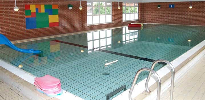Swimmingpool i Feriecenter Rim